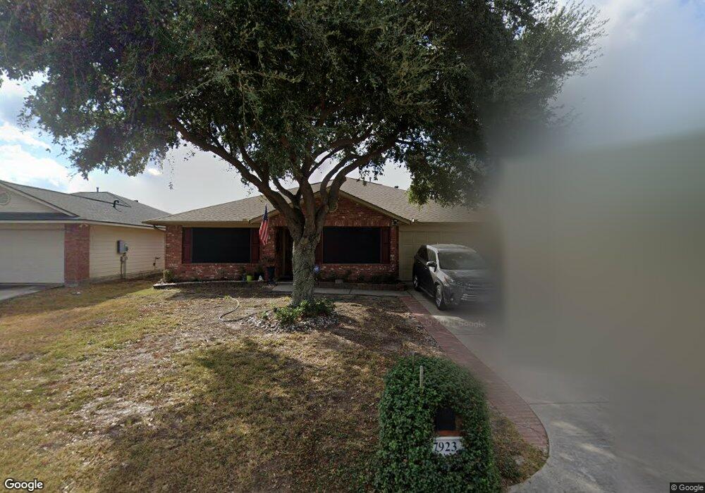 7923 Brook Trail Cir, Houston, TX 77040 - photo 1