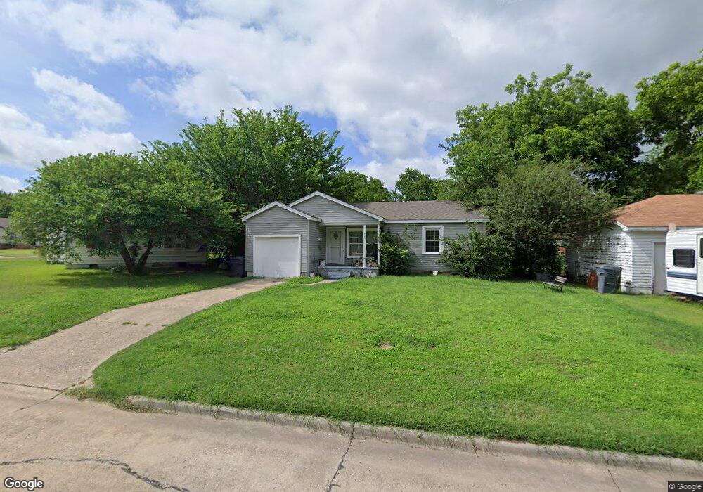 423 Ash St, Ardmore, OK 73401 - photo 1