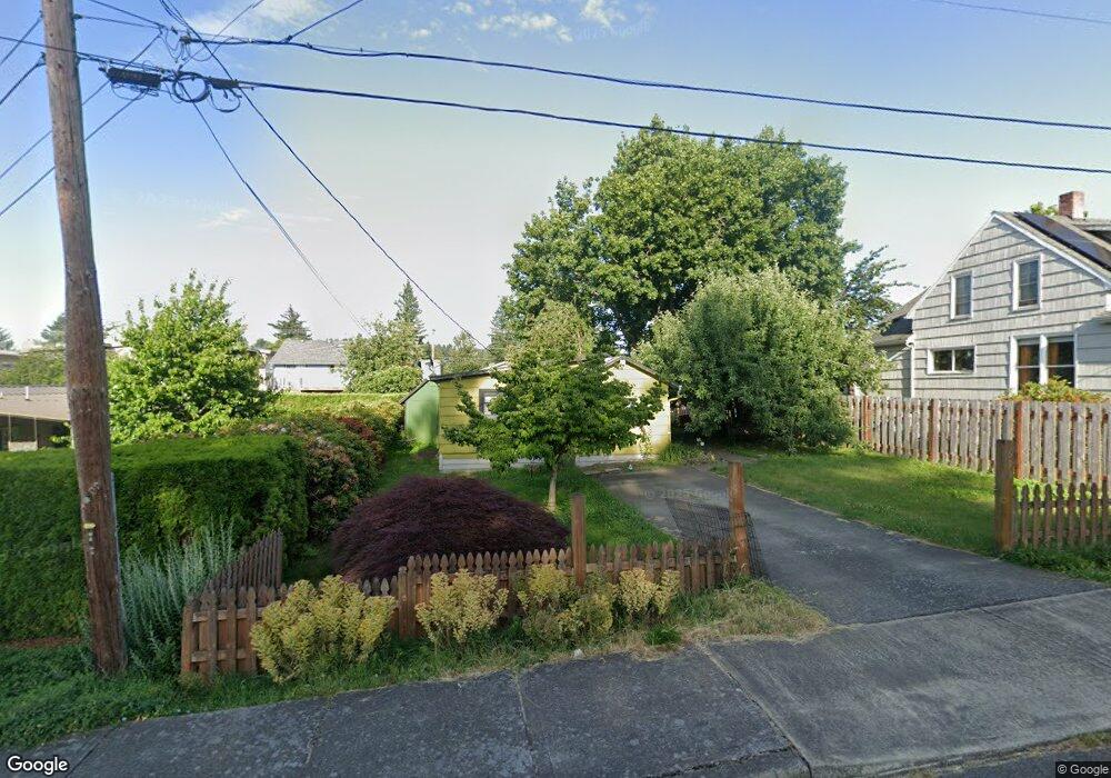 690 SE Dora St, Troutdale, OR 97060 - photo 1