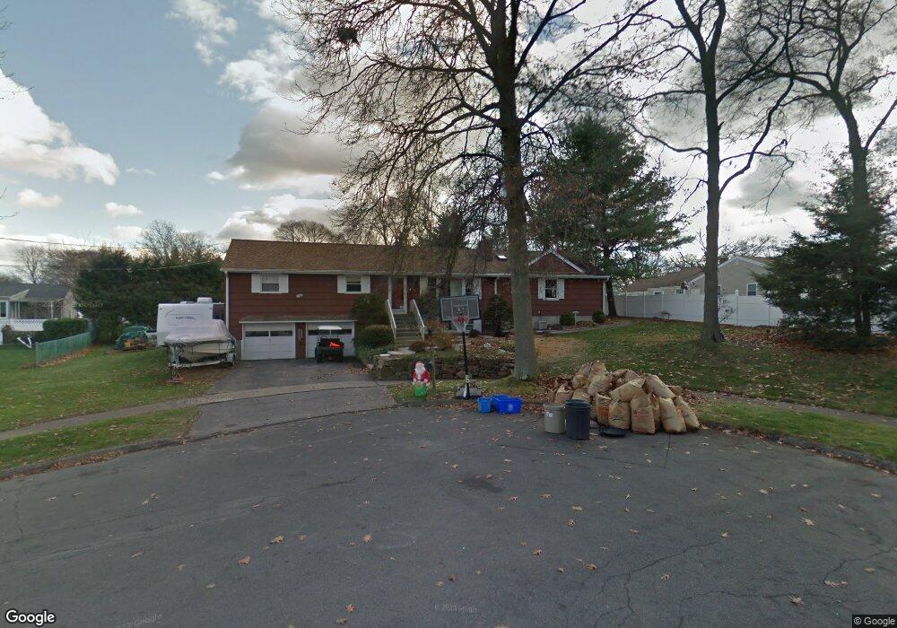 105 Colonial Dr, Stratford, CT 06614 - photo 1