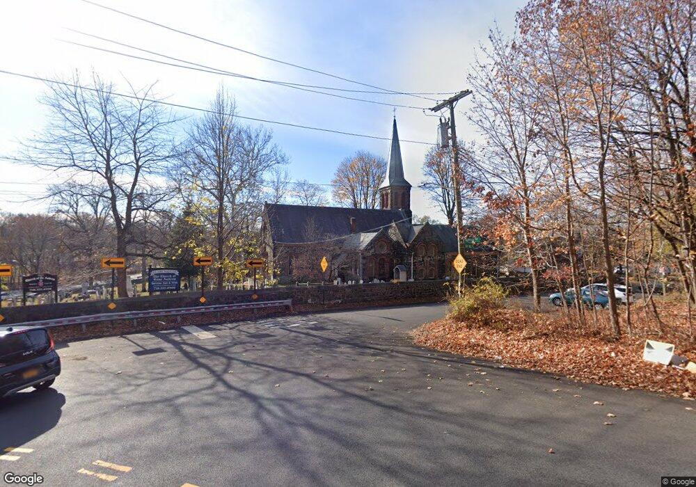 40 Old Mill Rd, Staten Island, NY 10306 - photo 1