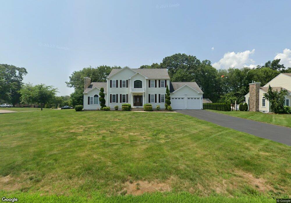 125 Tucker Ln, Dartmouth, MA 02747 - photo 1