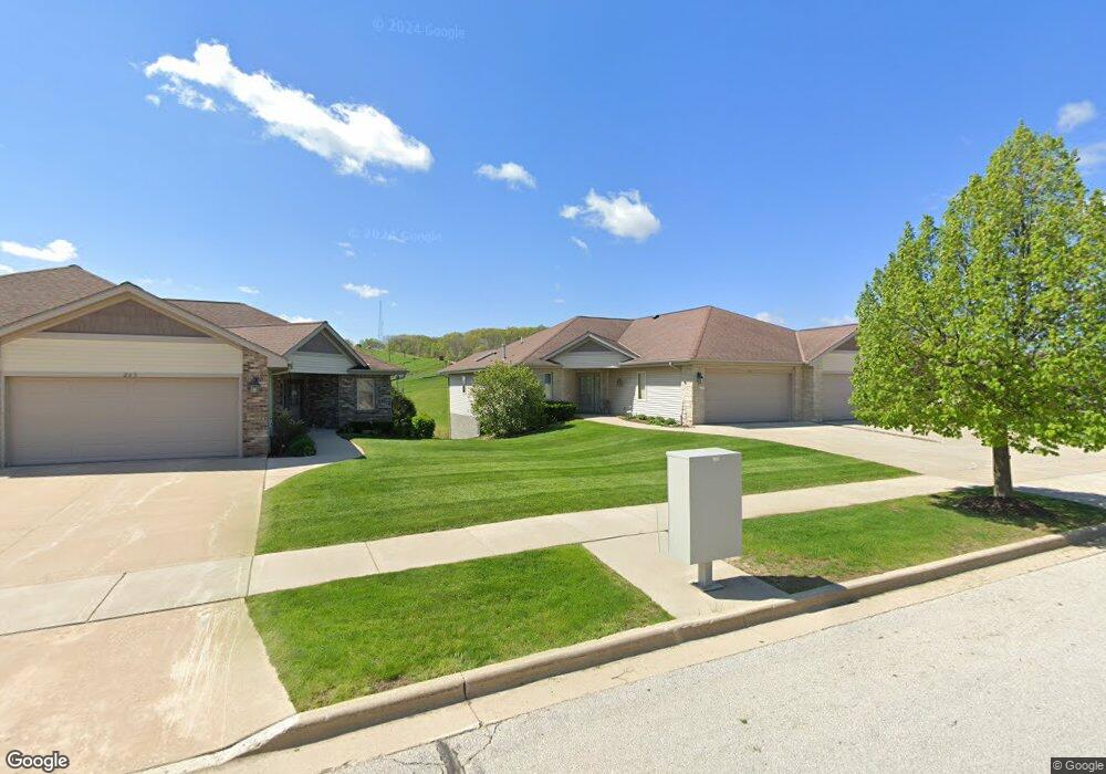 271 Silver Fox Dr S, Kewaskum, WI 53040 - photo 1