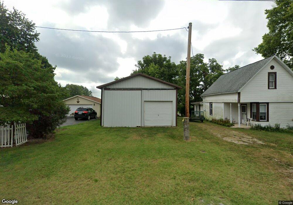 662 S East St, Virginia, IL 62691 - photo 1