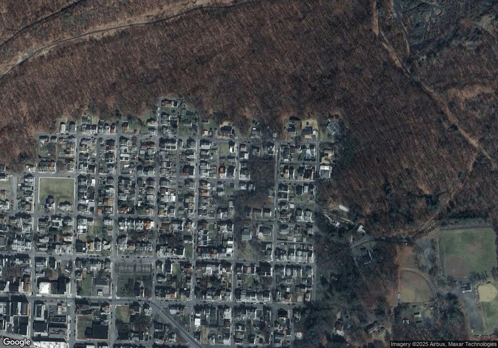 907 E Packer St unit 911, Shamokin, PA 17872 - photo 1