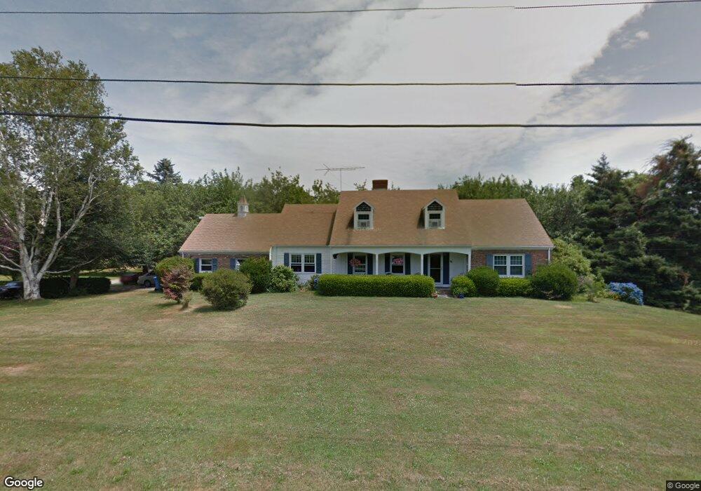 12 Bartlett Rd, Middletown, RI 02842 - photo 1