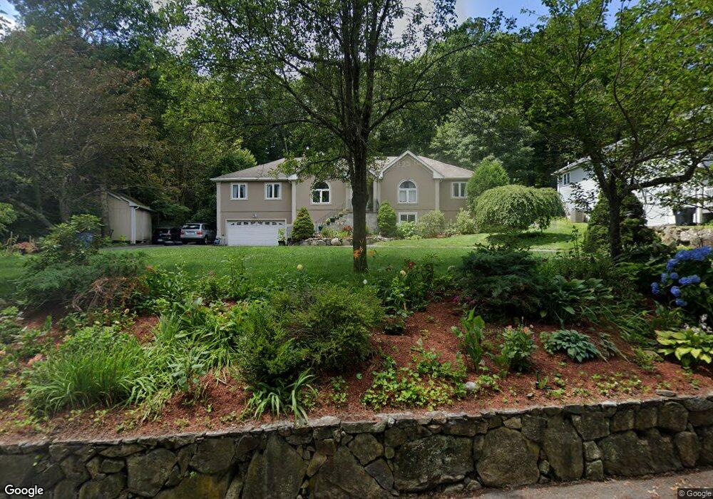 116 Leigh Rd, Cumberland, RI 02864 - photo 1