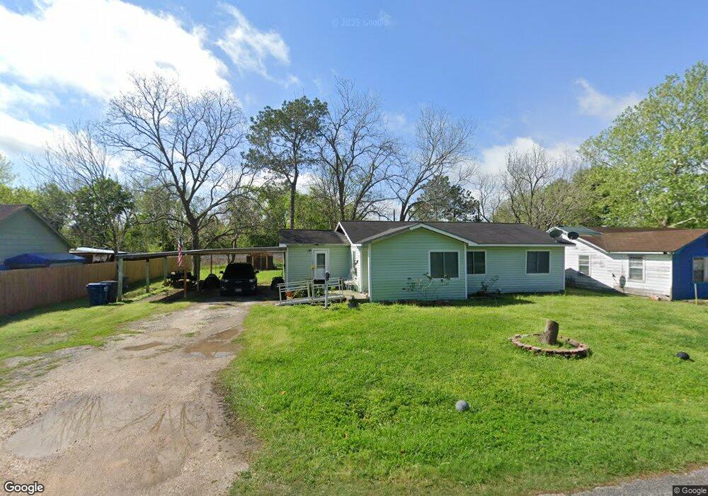 3512 3rd St, Bay City, TX 77414 - photo 1