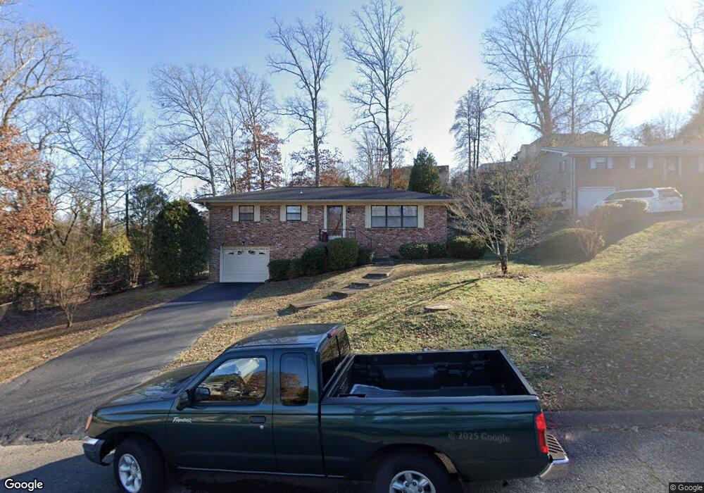 1324 Easy Ln, Hixson, TN 37343 - photo 1