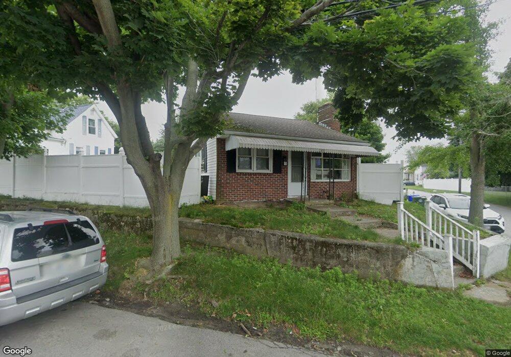 240 Franklin St, Bristol, RI 02809 - photo 1
