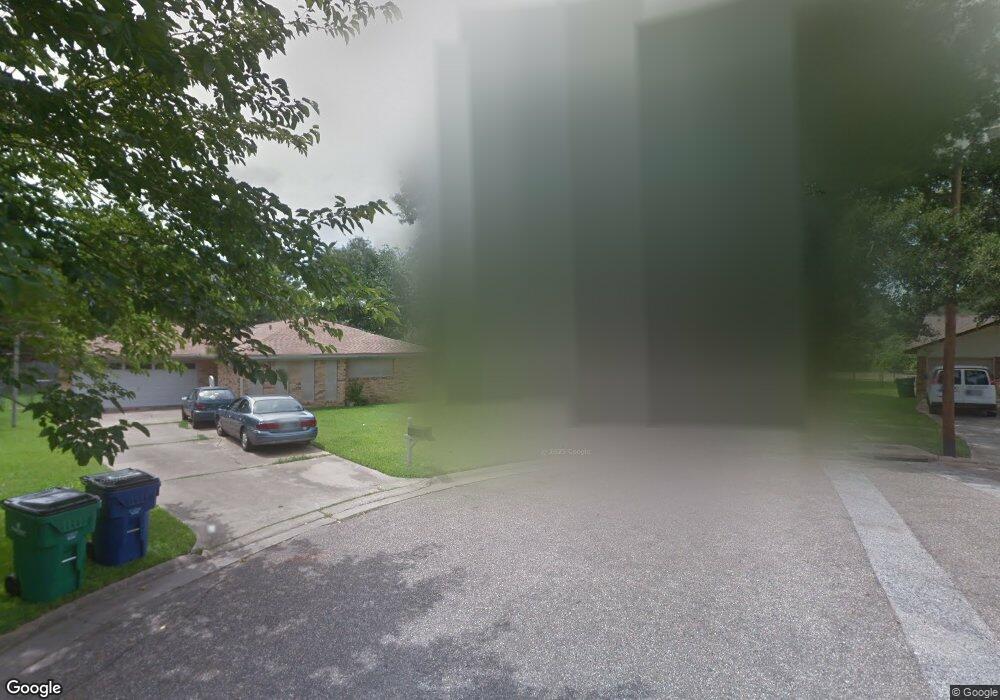 3702 Wilshire Dr, Alvin, TX 77511 - photo 1