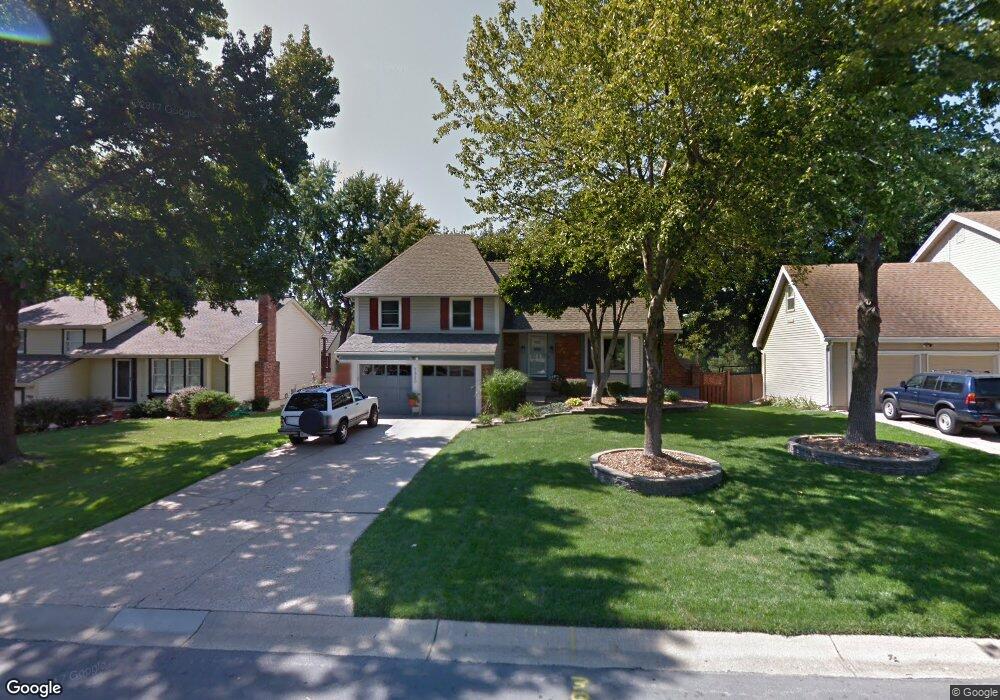 7920 Widmer Rd, Lenexa, KS 66215 - photo 1