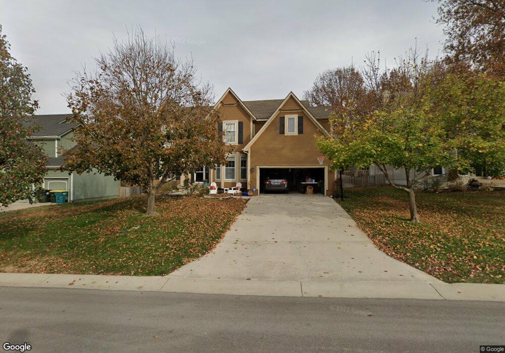 5401 Chouteau St, Shawnee, KS 66226 - photo 1