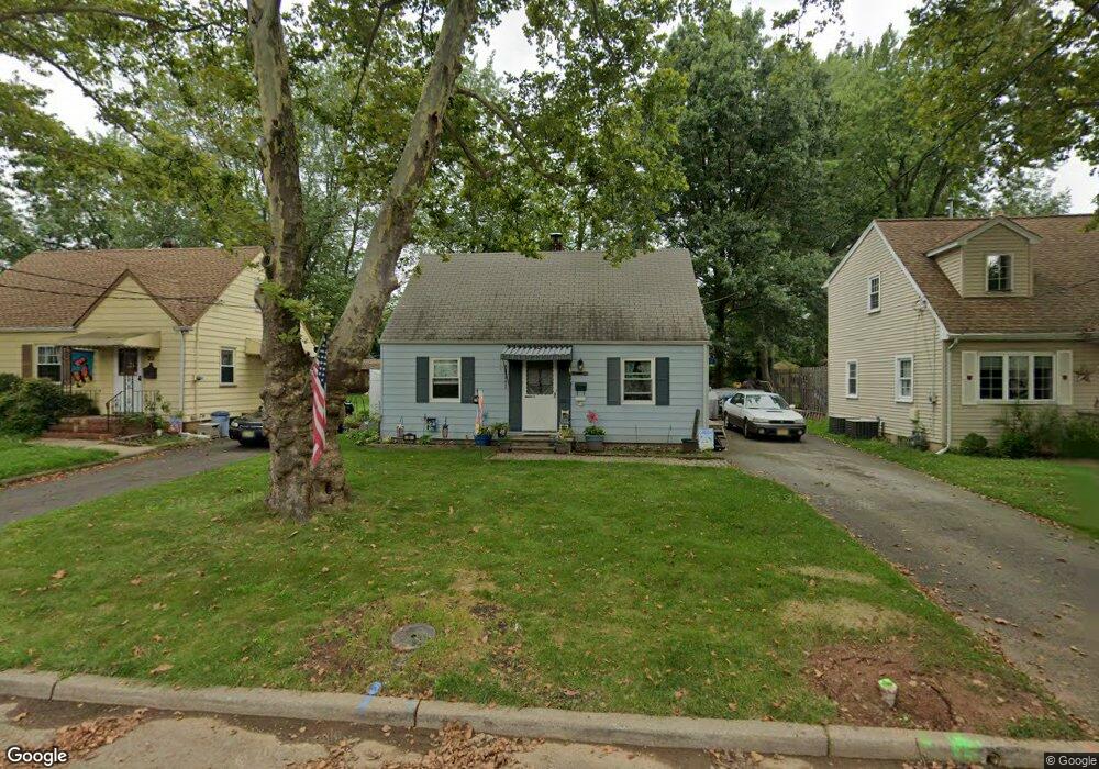 35 Alice Ln, Clark, NJ 07066 - photo 1