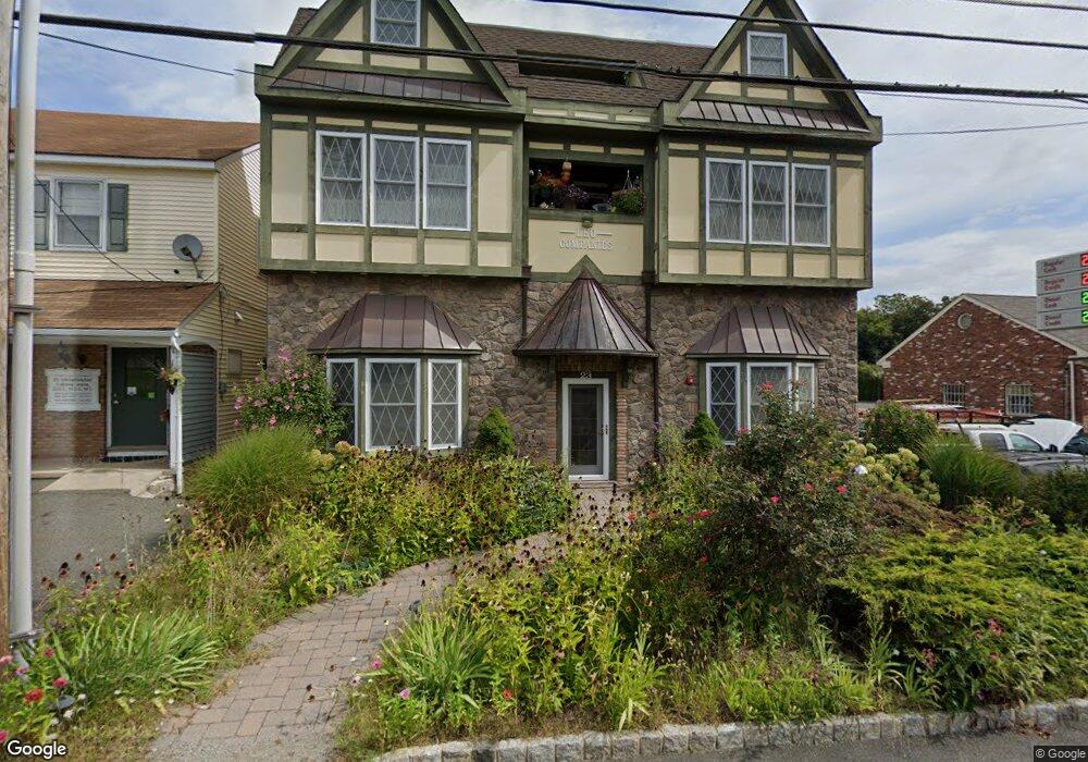 23 W Shore Trail unit 2, Sparta, NJ 07871 - photo 1