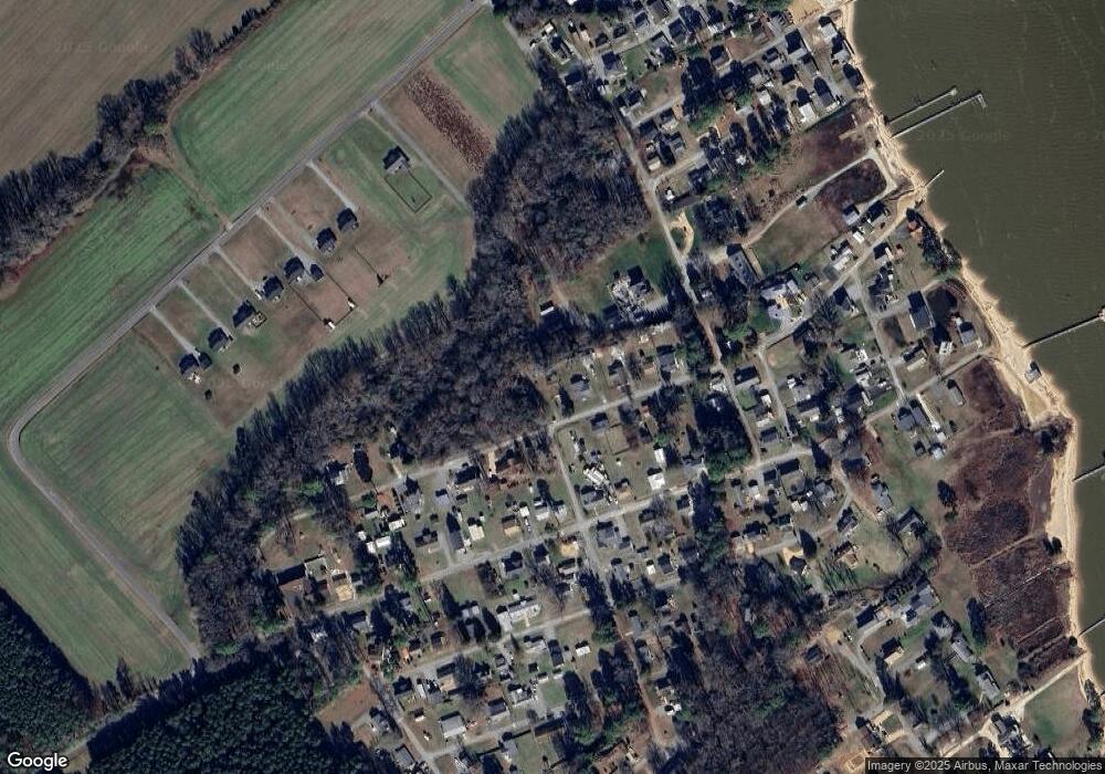 317 River Shore Dr, Dunnsville, VA 22454 - photo 1