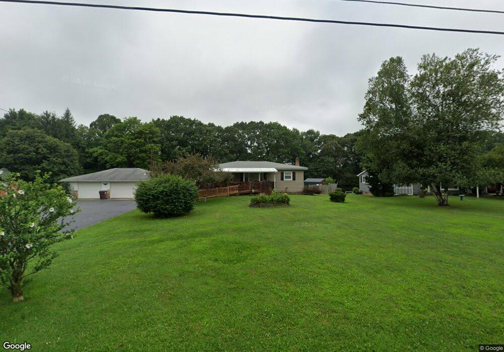 15977 Milbourne Ave, East Liverpool, OH 43920 - photo 1