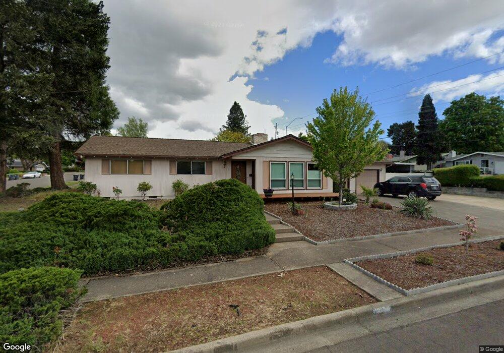 1310 N Keeneway Dr, Medford, OR 97504 - photo 1