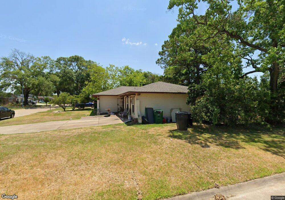 1807 Twinbrooke Dr, Houston, TX 77088 - photo 1