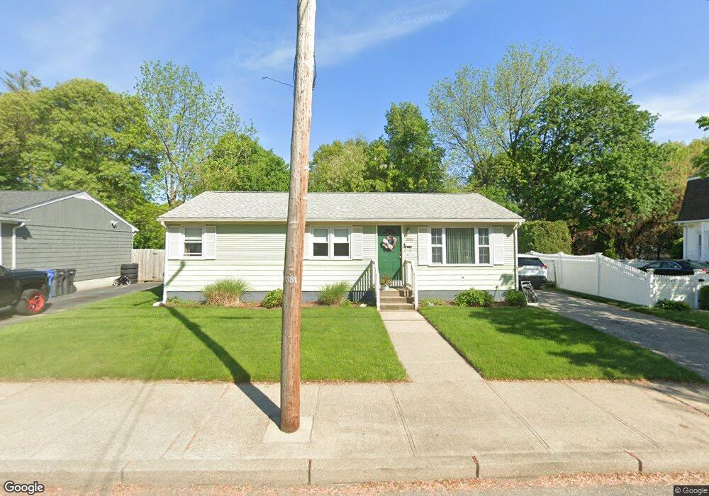 2006 Cranston St, Cranston, RI 02920 - photo 1