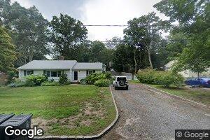 23 Center St, Riverhead, NY 11901