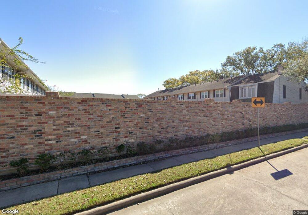 2129 Winrock Blvd unit 36, Houston, TX 77057 - photo 1