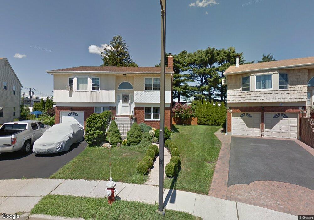 3 Julie Ct, Bethpage, NY 11714 - photo 1