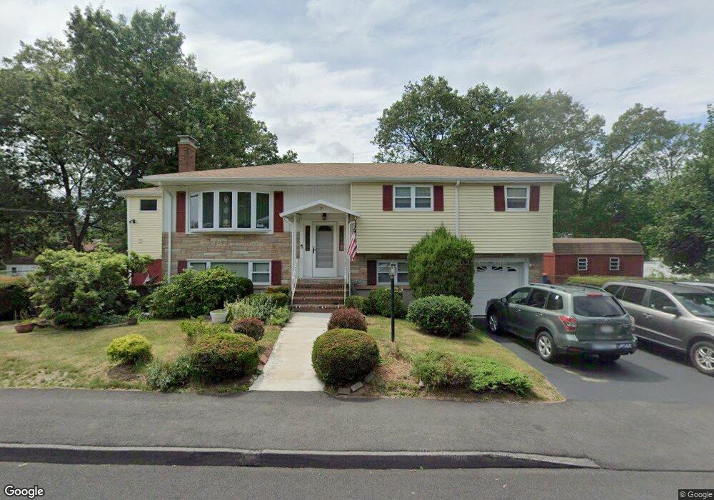 7 Skyview Rd, Randolph, MA 02368 - photo 1