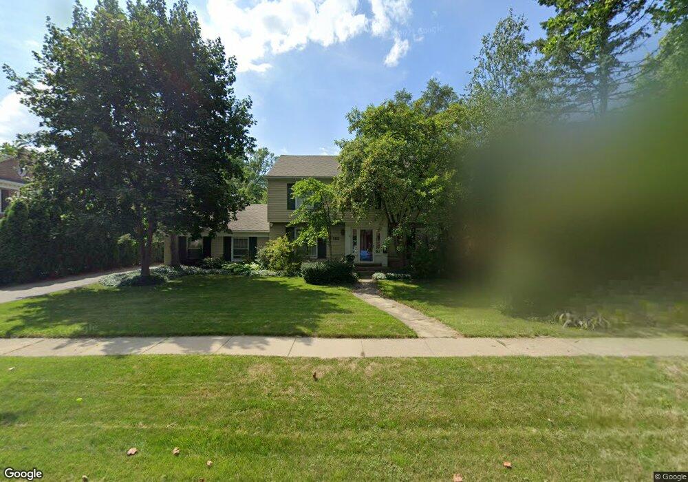 585 Suffield Ave, Birmingham, MI 48009 - photo 1