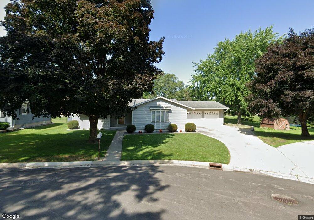 1209 Columbus Ave, Albert Lea, MN 56007 - photo 1