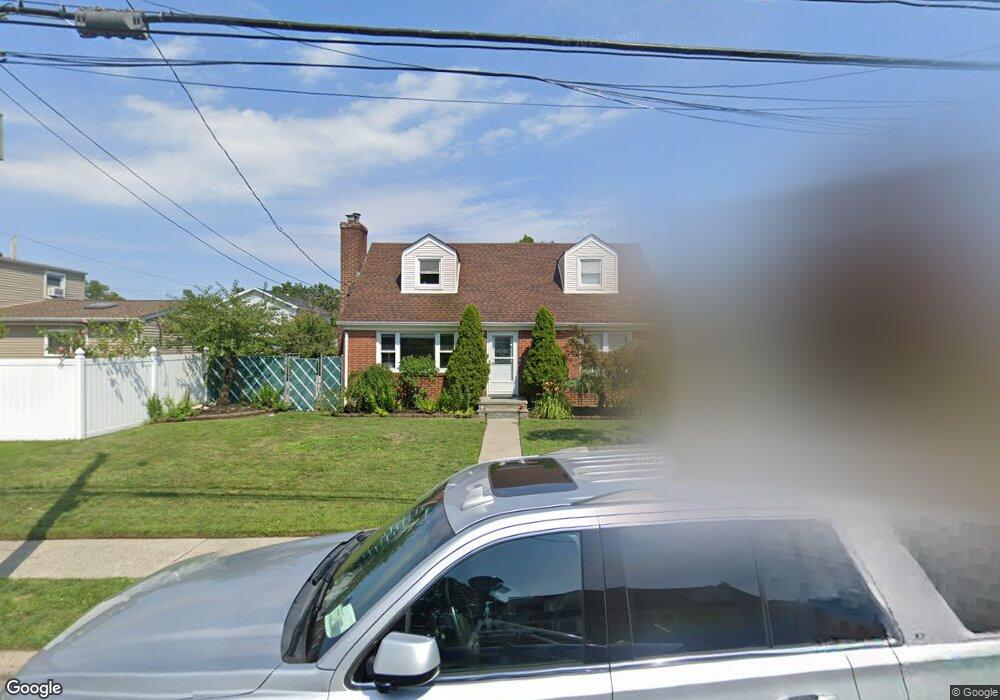 81 Doris Ave unit 2, Franklin Square, NY 11010 - photo 1