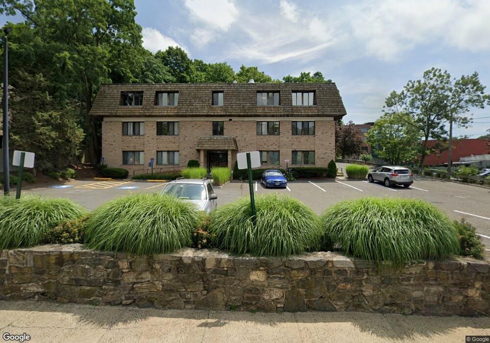 7 Riversville Rd, Greenwich, CT 06831 - photo 1