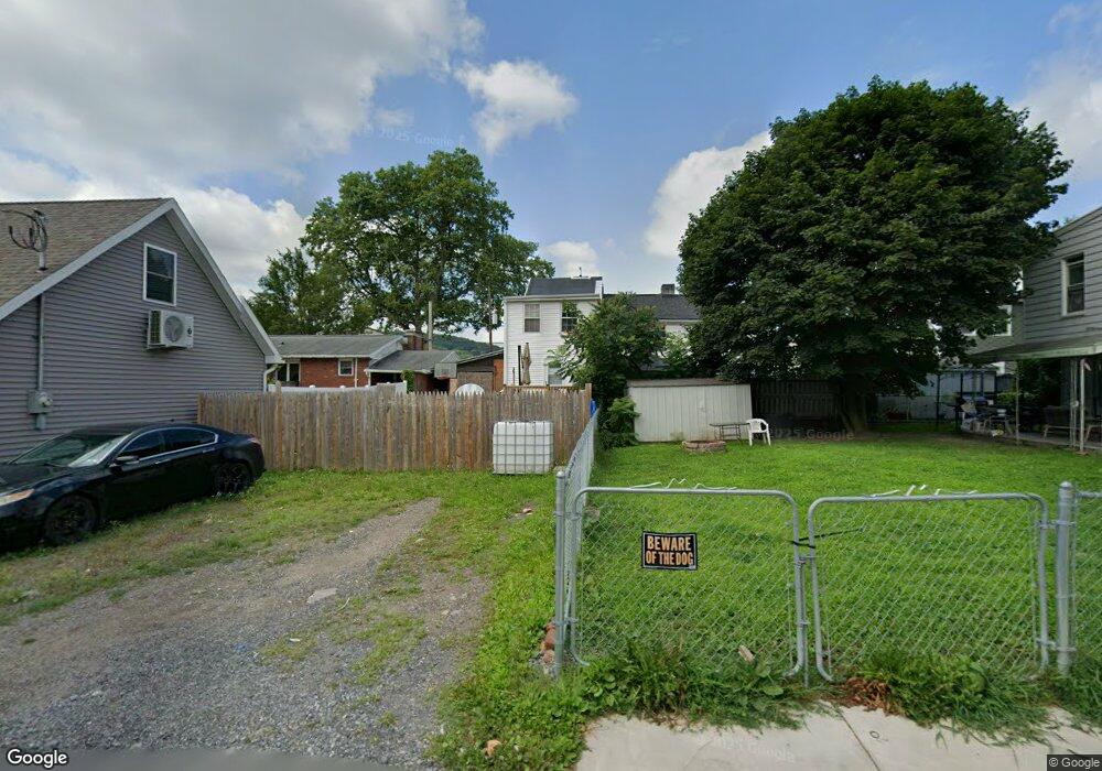 28 N Price St, Saint Clair, PA 17970 - photo 1