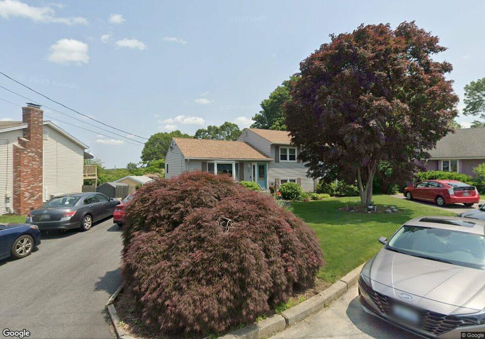 16 Jasmine Ct, Cranston, RI 02920 - photo 1