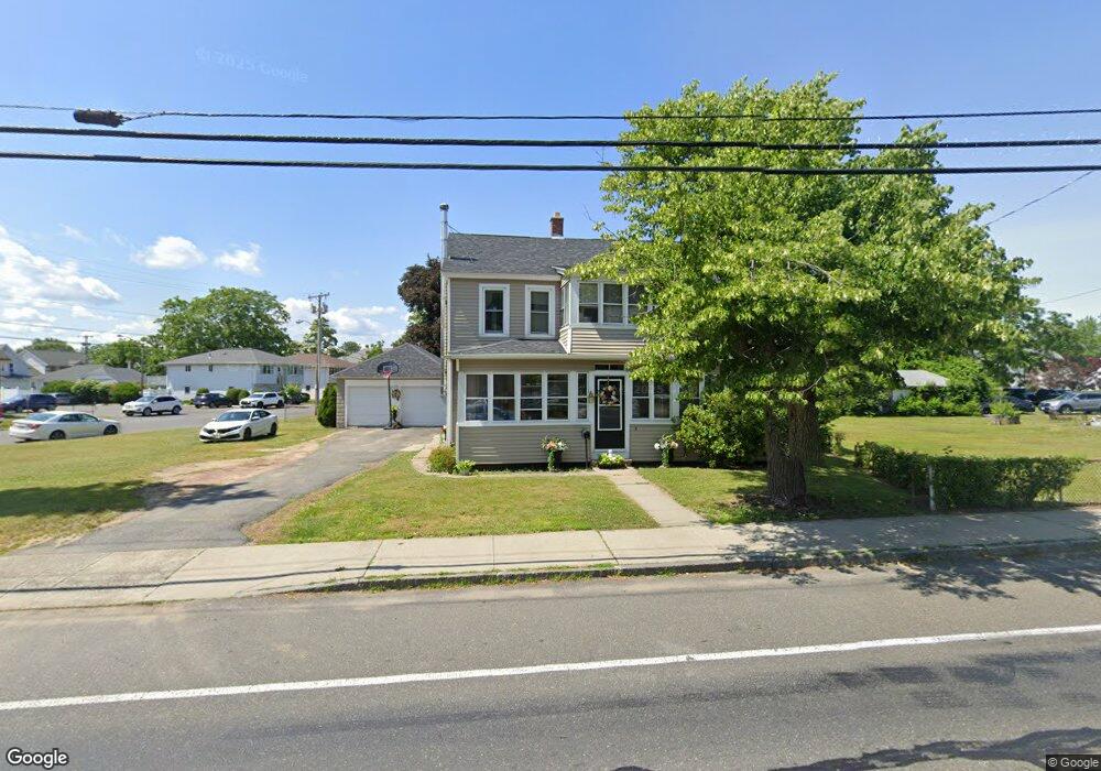 519 East St, Ludlow, MA 01056 - photo 1