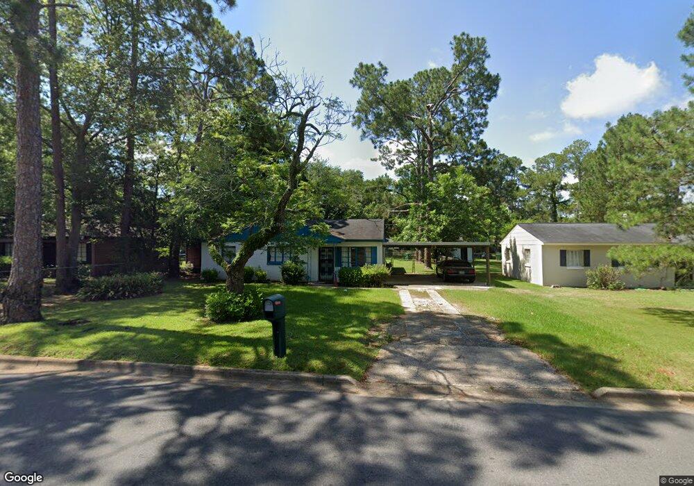 1606 W Highland Ave, Albany, GA 31707 - photo 1