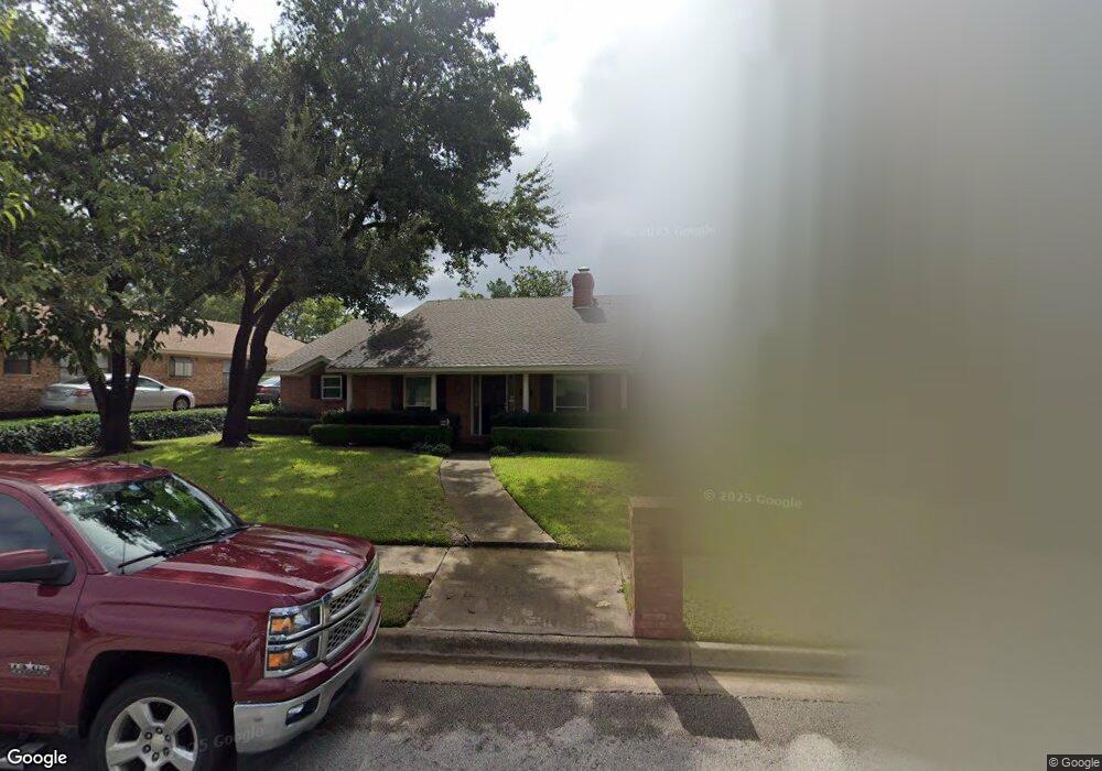 1012 Timber View Dr, Bedford, TX 76021 - photo 1