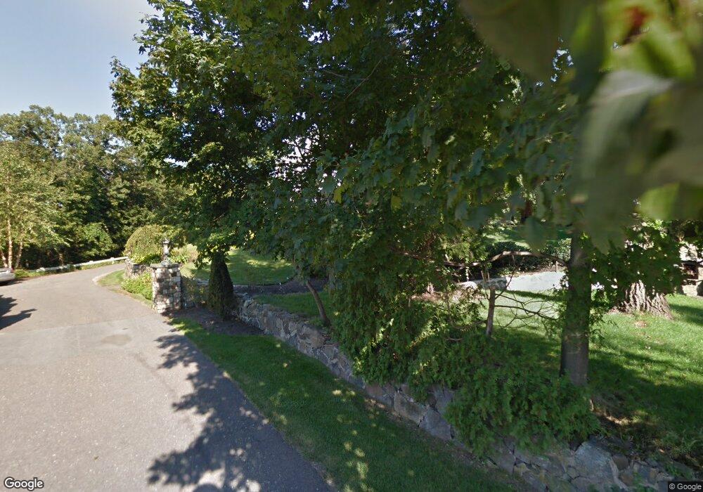 1 Cropley Ct, Swampscott, MA 01907 - photo 1