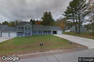 98 Kennebec Dr, Farmingdale, ME 04344