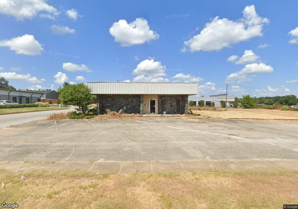 135 Shelley Dr, Tyler, TX 75701 - photo 1