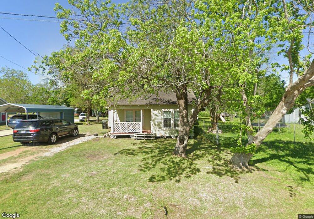 1912 Avenue E, Bay City, TX 77414 - photo 1