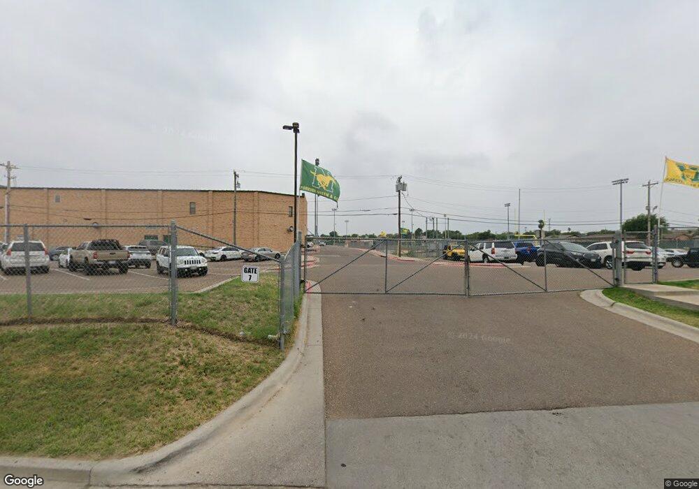 2105 E Ash St, Laredo, TX 78043 - photo 1