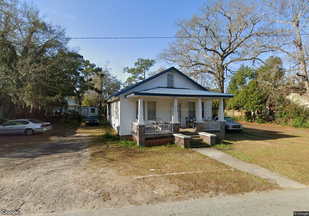 1023 Bonaventure Rd, Savannah, GA 31404 - photo 1