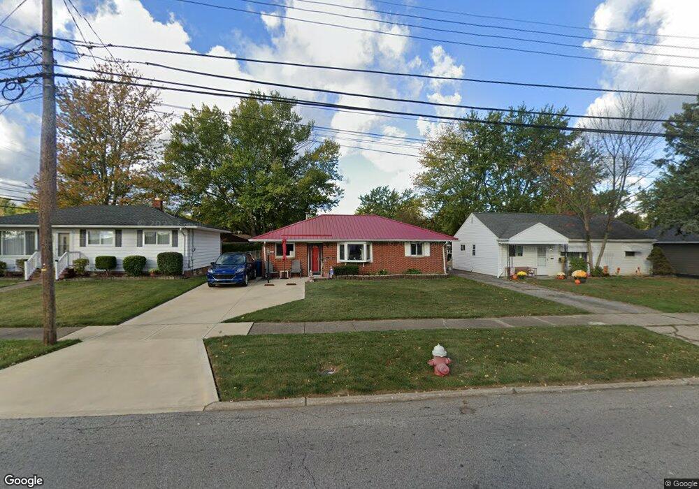 386 Gayle Dr, Sheffield Lake, OH 44054 - photo 1