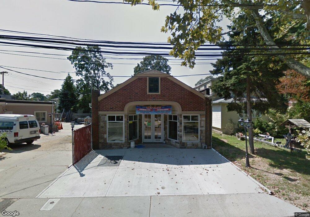 334 Locust St, West Hempstead, NY 11552 - photo 1