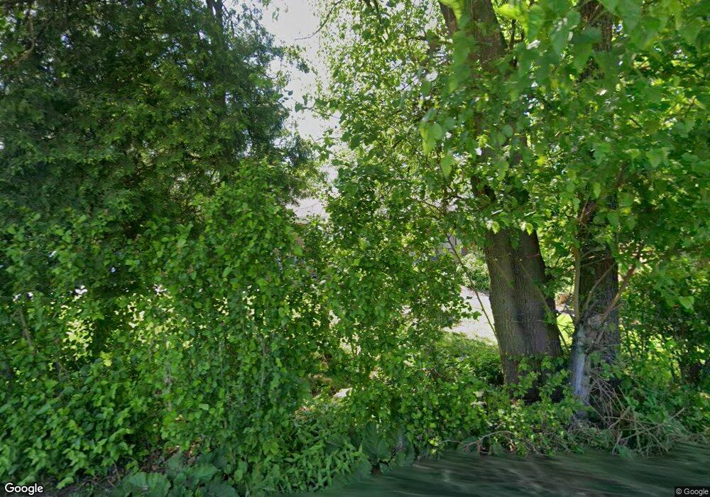 5118 Sparrow Ln, Coplay, PA 18037 - photo 1