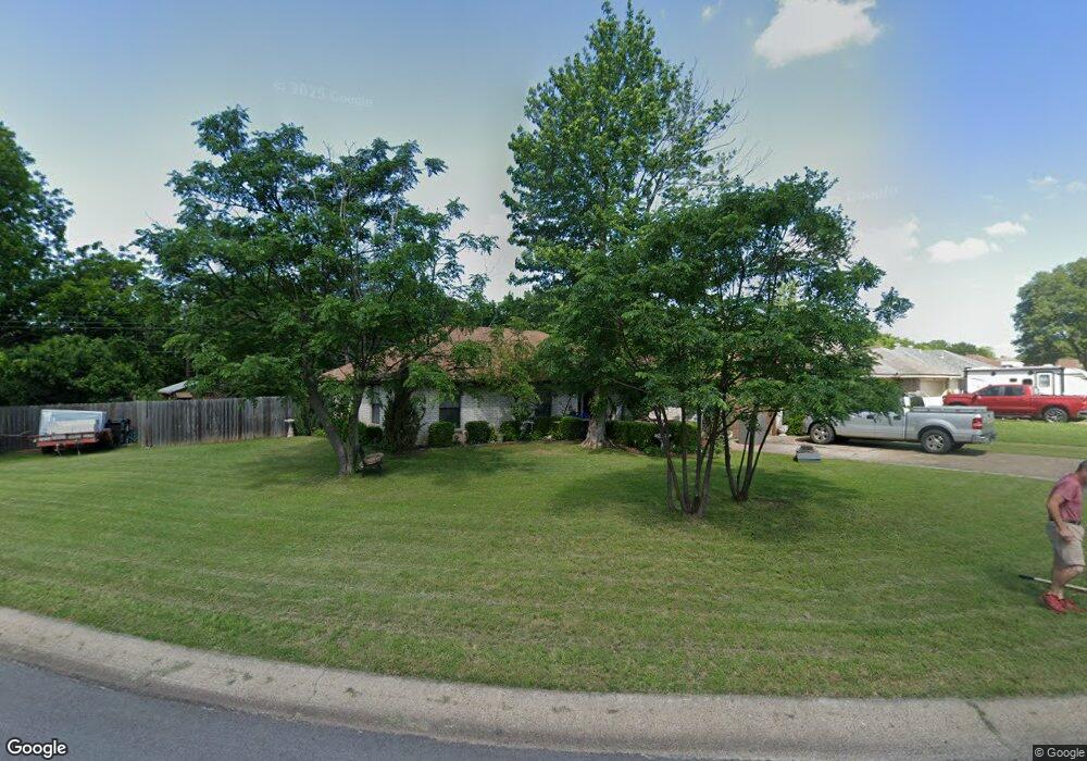 201 Willana Ct, Cleburne, TX 76033 - photo 1