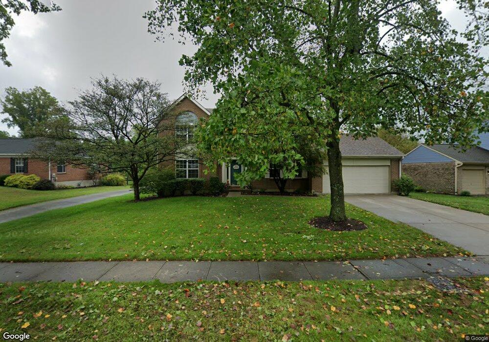 1936 Sandcliff Dr, Cincinnati, OH 45255 - photo 1