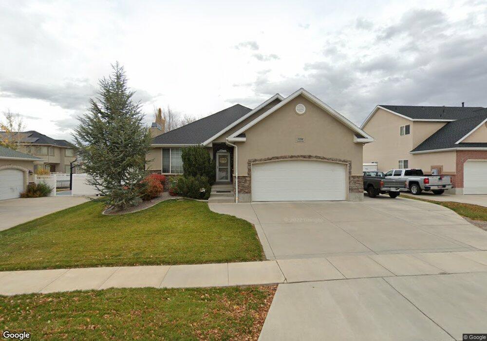 1234 Larchmont Way unit 401, Layton, UT 84041 - photo 1