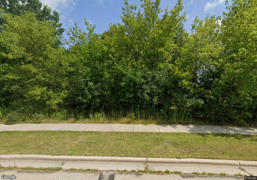 1051 Fond du Lac Ave unit 1051, Kewaskum, WI 53040 - photo 1